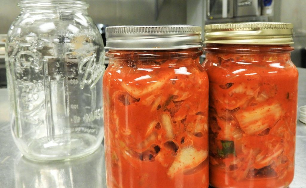 Fermented Foods and Gut Health: What the Evidence Really Shows