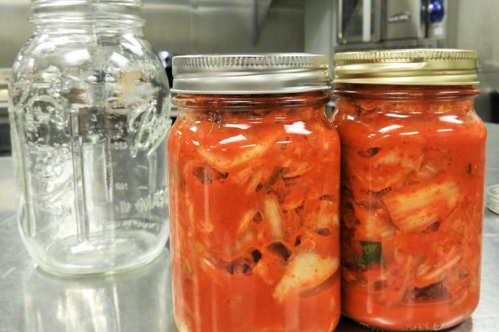 Fermented Foods and Gut Health: What the Evidence Really Shows