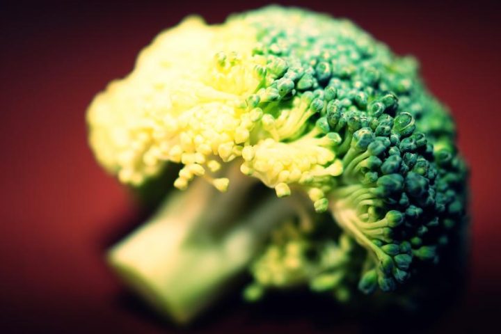 Sulforaphane and Cruciferous Vegetables: What the Science Says About Broccoli’s Health Buzz