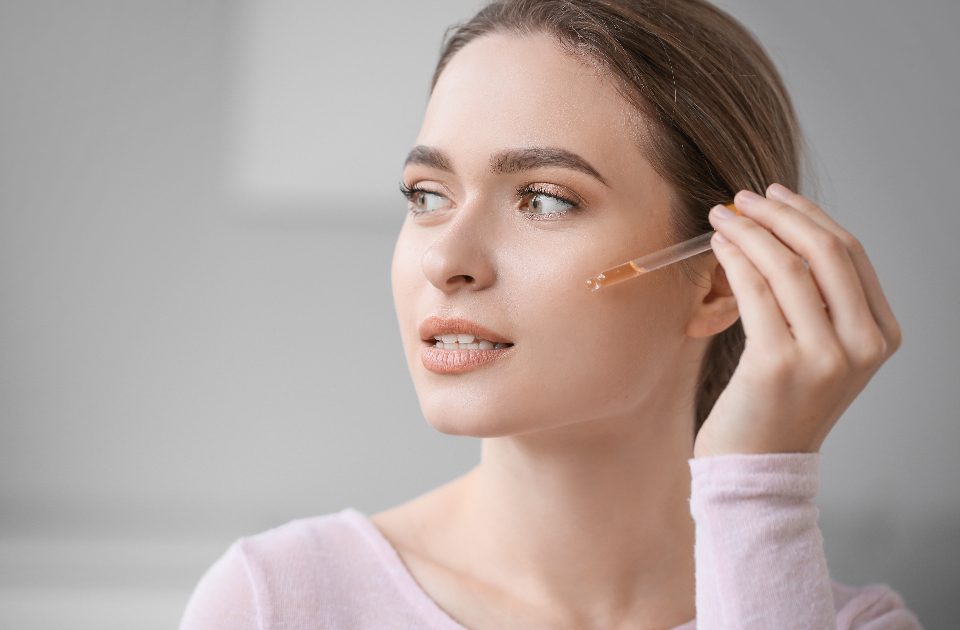 Winter Skincare: Adjusting Your Routine for Cold, Dry Air