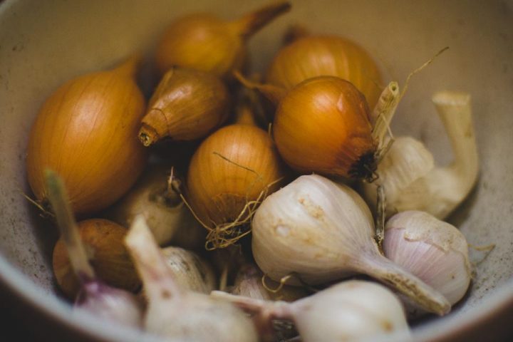 Allium Vegetables: What Garlic and Onions Really Do for Your Health