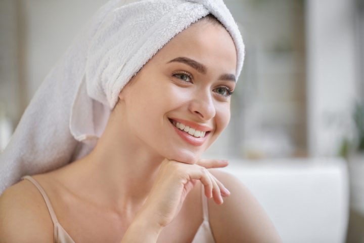 Dermaplaning at Home: What Peach-Fuzz Shaving Actually Does for Your Skin