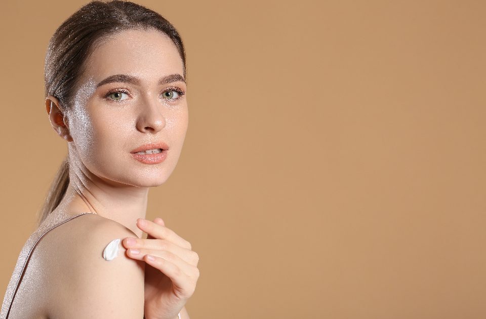 The Correct Order to Apply Skincare Products: Layering Actives Without Canceling Them Out