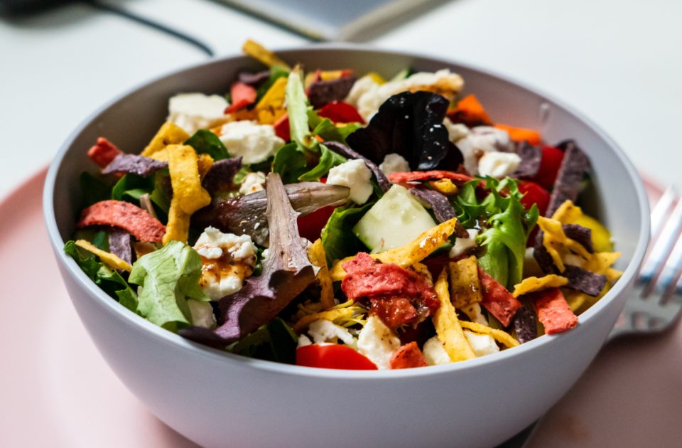 Vegetables First: An Eating-Order Habit That Helps More Than Blood Sugar